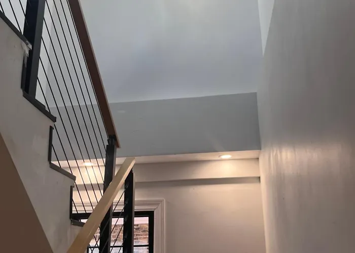 Entire 5 Bedroom Spacious Mansion Apartamento *